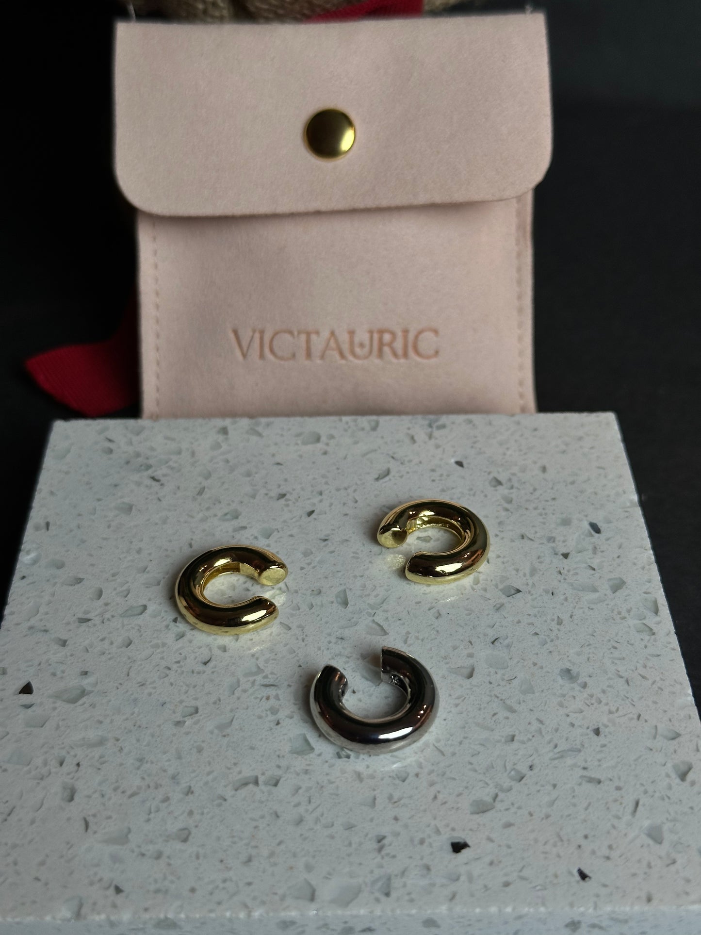 Brazalete de oreja de oro