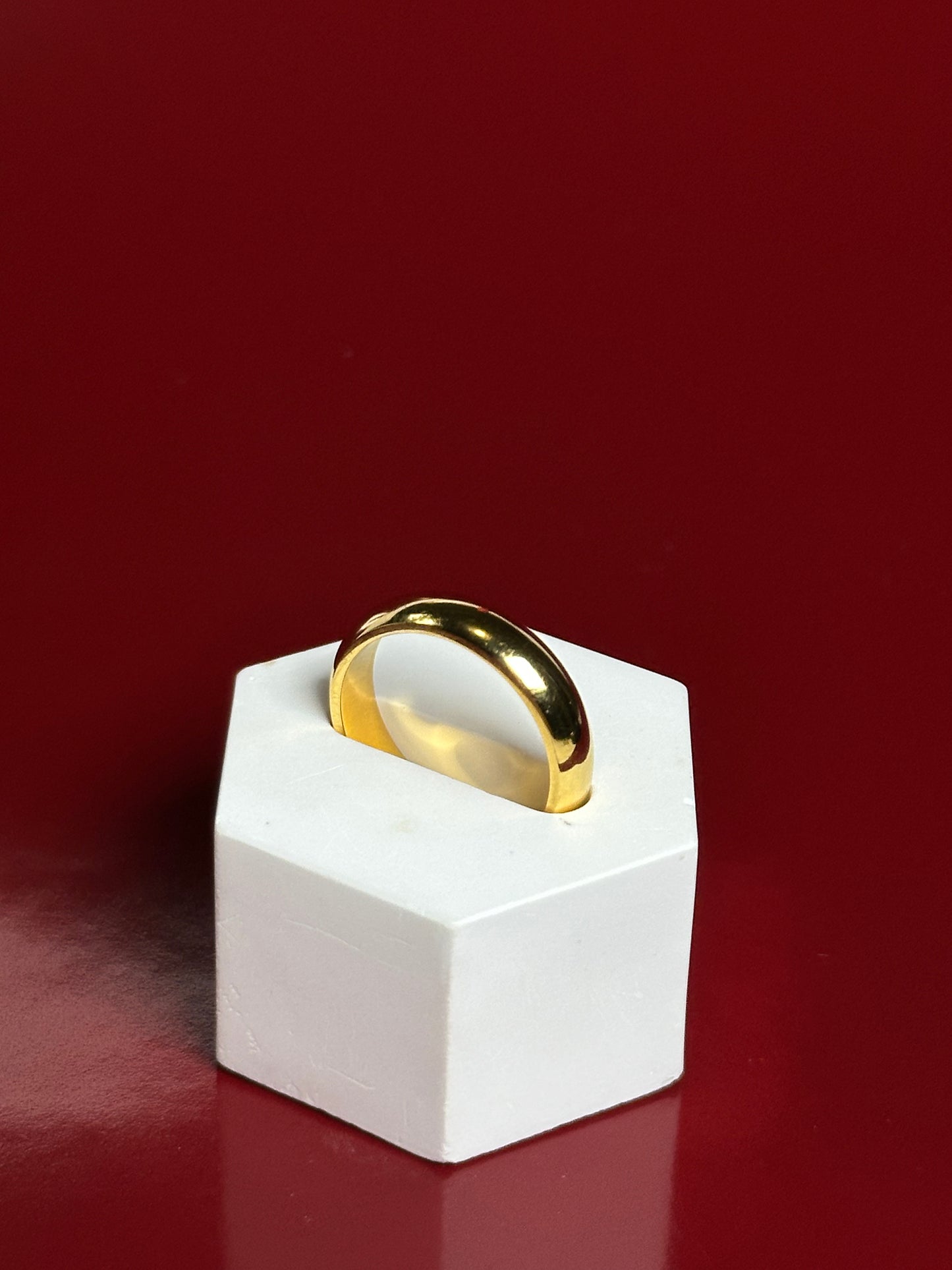 Classic Gold Ring