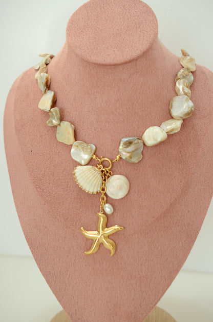 Isla Necklace