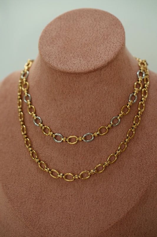 Mila Necklace